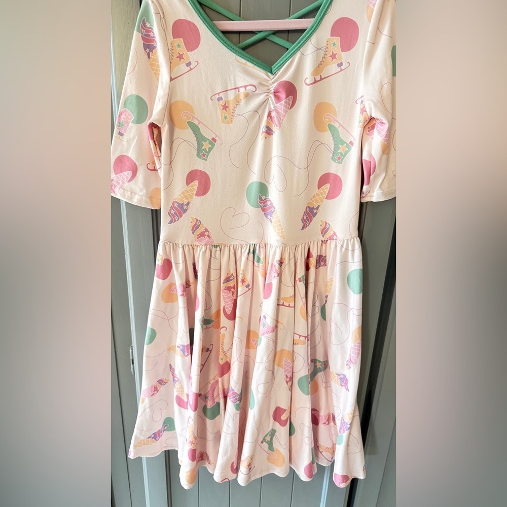 Dot Dot Smile Pink and Green Skates Empire Twirl Ballerina Style Dress Sz 8/10